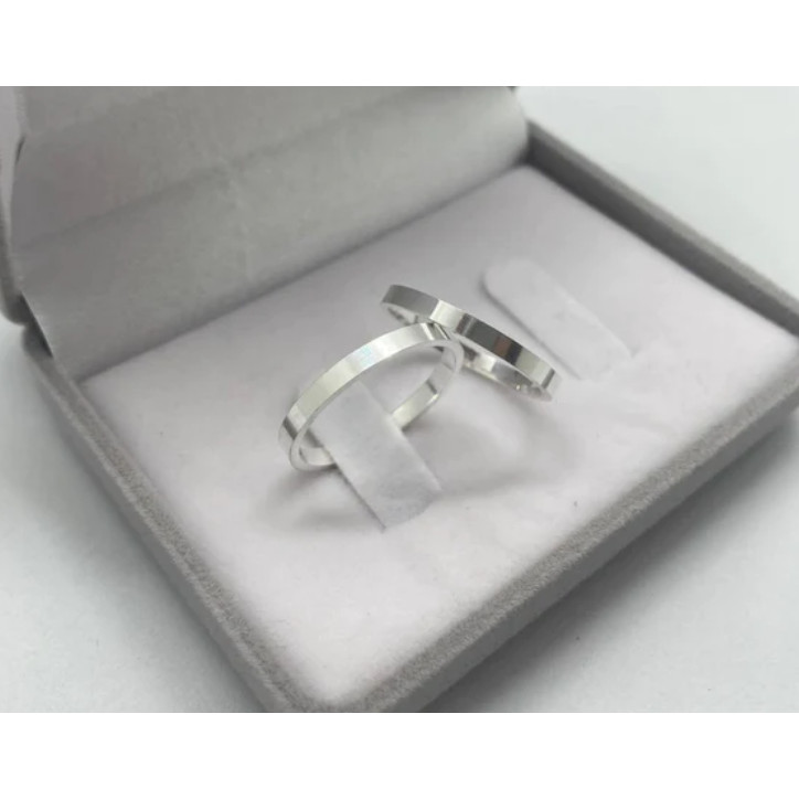 Par Alianças Namoro Compromisso Prata Fina 3mm Quadrada Discreta Tradicional Aço + Gravação COD-10