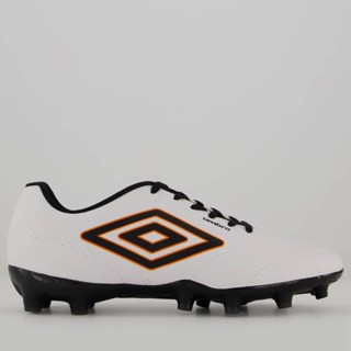 Chuteira Umbro Class Footballer Campo Branco e Preto e Laranja em Oferta na Shopee