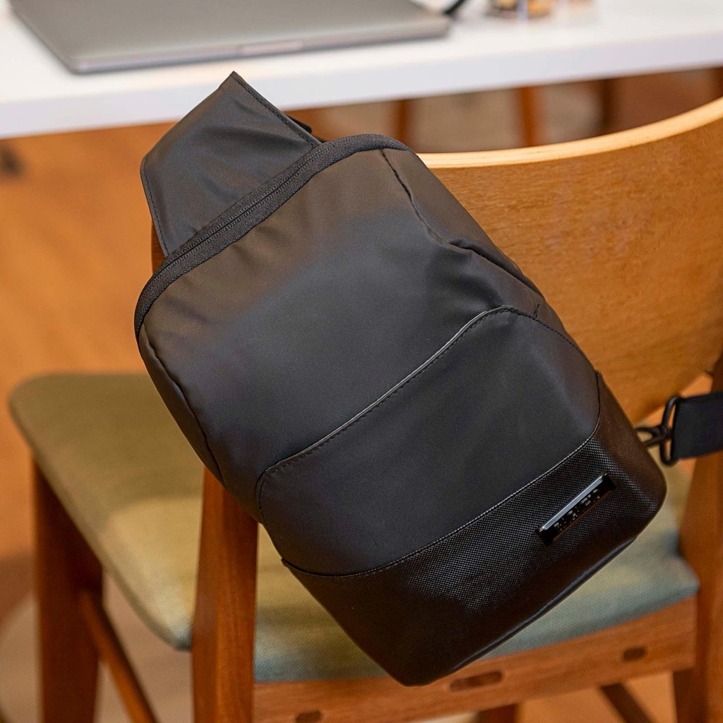 Mochila Masculina Transversal Resistente Agua Advanced Preta · foto 2