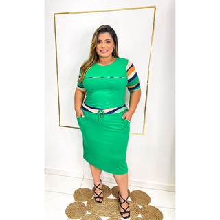 Vestido Sandra Plus Size Forrado – Malha Premium com Caimento Perfeito e Elegância Evangélica