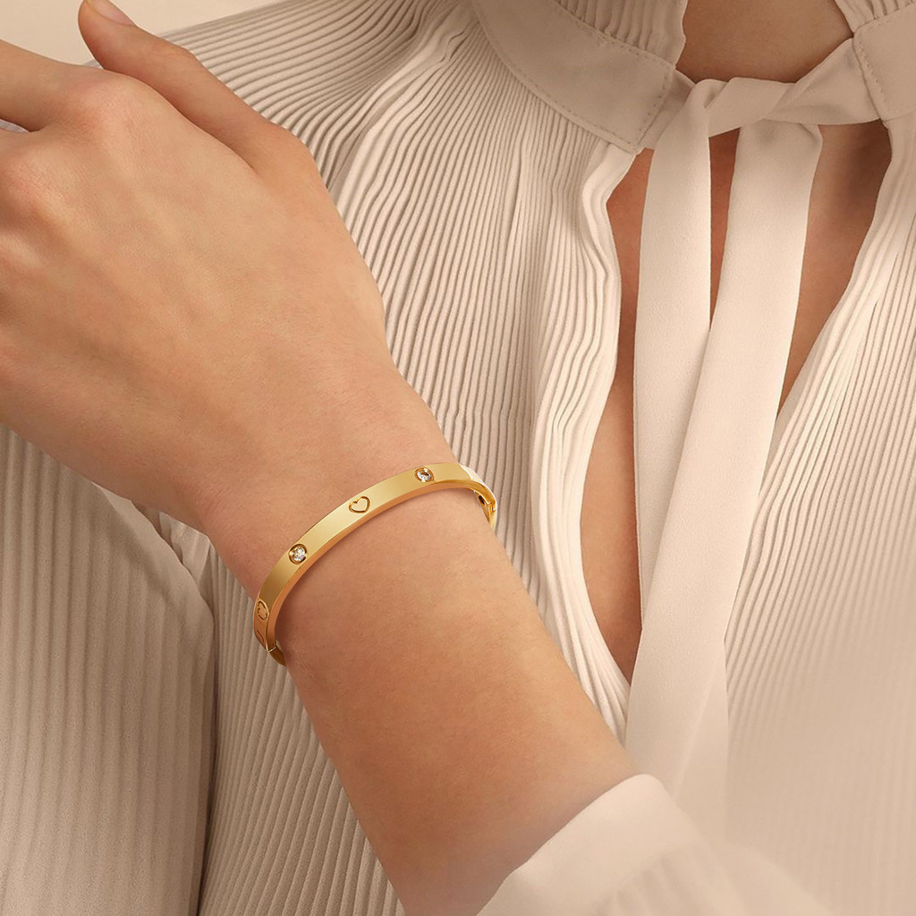 Vnox Full Diamond Heart Shape Luxury Bangle for Women Girl , 18K Gold Presente Brilhante De Aço Inoxidável Para Seu Aniversário De Jóias