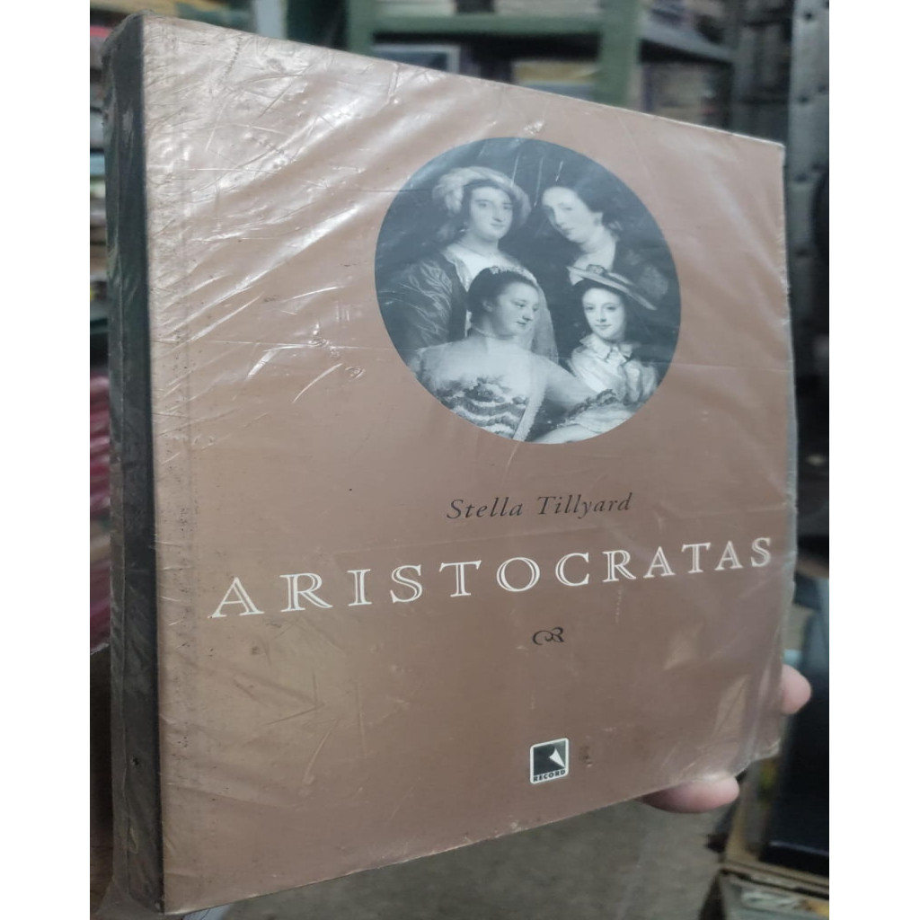 Aristocratas: as Irmãs Lennox autor Stella Tillyard