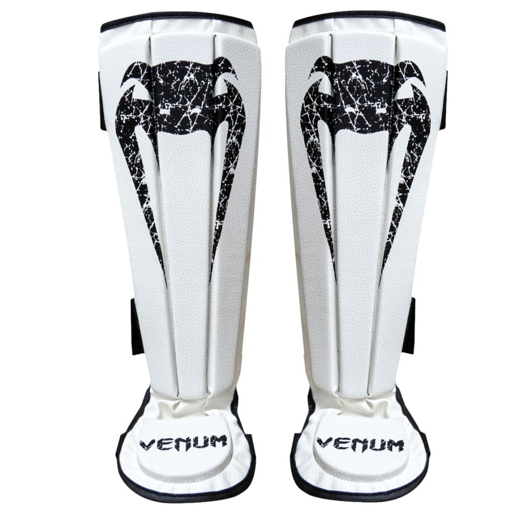 Caneleira Venum Anatomica Giant - Branco
