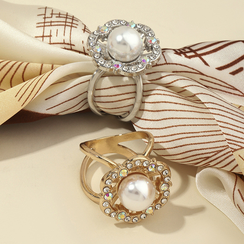 Anel Simples de Lenço de Cabeça Anel de Cor Oca Fresca Diamante Canto de Revestimento de Flor de Moda Diamante Fixação de Cachecol de Seda Fivela de Liga de Seda Broche
