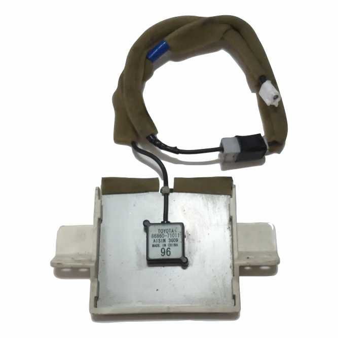 Antena Do Gps Hilux 2015   86860-71011
