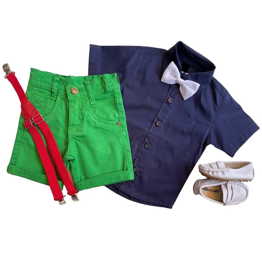 Bermuda Verde com Suspensório e Camisa Azul Marinho com Gravata