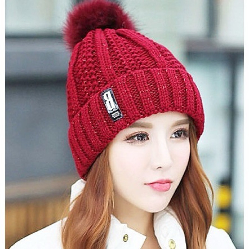 Touca Feminina Gorro de Lã Inverno Letra R Com Pompom Forrado de Pelinho