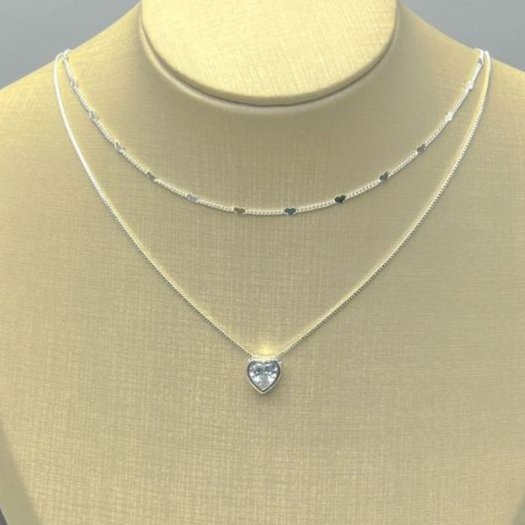 KIT 2 Choker Colar com detalhe de coração + Colar Com coração Ponto De Luz banhado a prata a ouro 18K em Oferta na Shopee