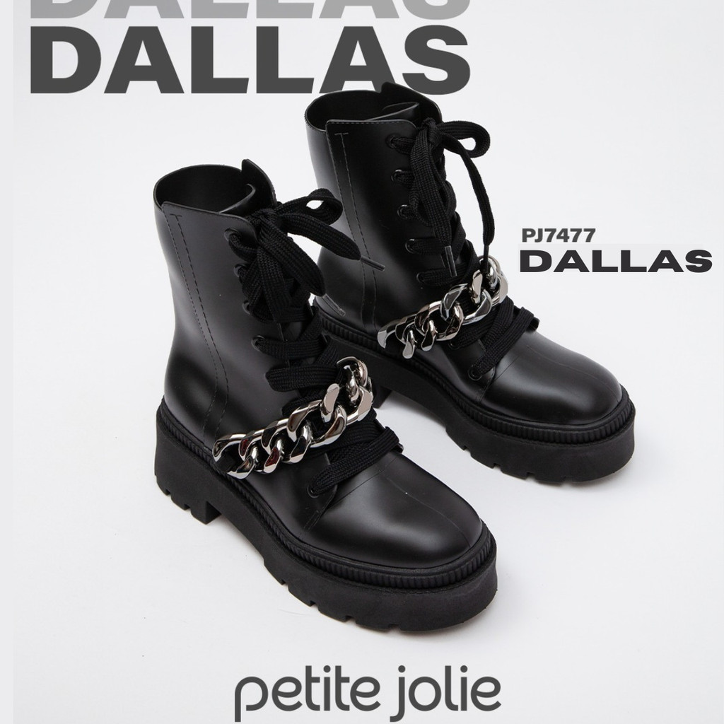 Bota Coturno Tratorada com Corrente Petite Jolie Dallas Preto PJ7477
