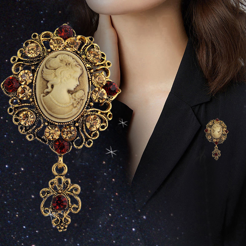 Pregadeira De Beleza Zircon Gemstone Cabeça Criativa E Moda Feminina , Acessório De Colarinho De Fato , Fivela Anti-Brilho De Flor De Broche