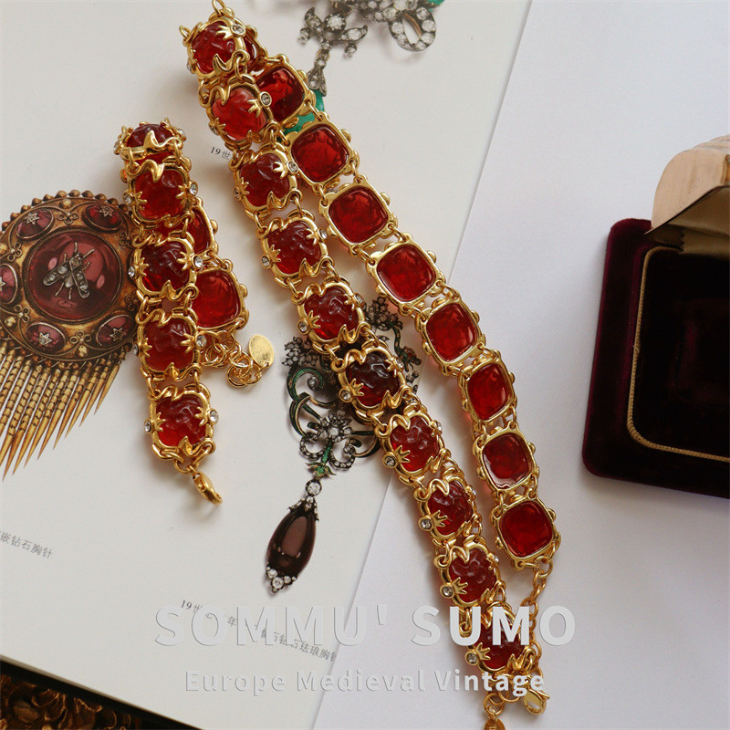 Jóias requintadas✨Colar Jóias Jóias Jóias vintage Medieval Colar Vermelho Europeu Americano Colar Vermelho Europeu Lava Jelly Glass Gold-Plated Bracelet