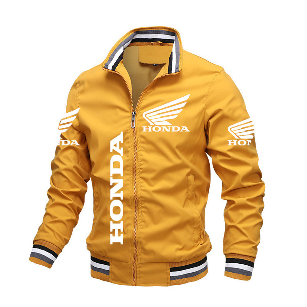 O logotipo Honda Red Wing imprime a tendência de moda no outono de 2024 roupa de homens bonitos