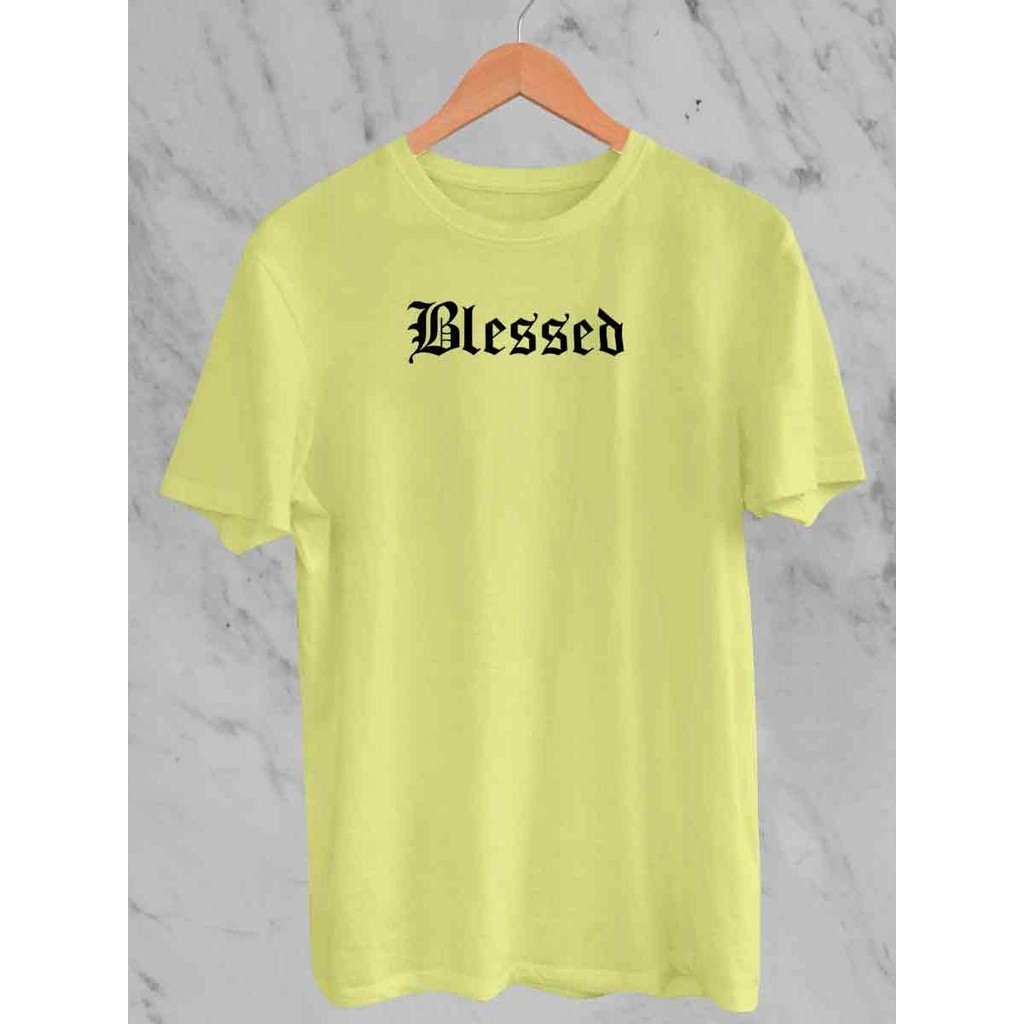 Camiseta Streetwear  Blessed Feminina Oversized Frase Minimalista Tecido Liso Blusa Larga Plus Size