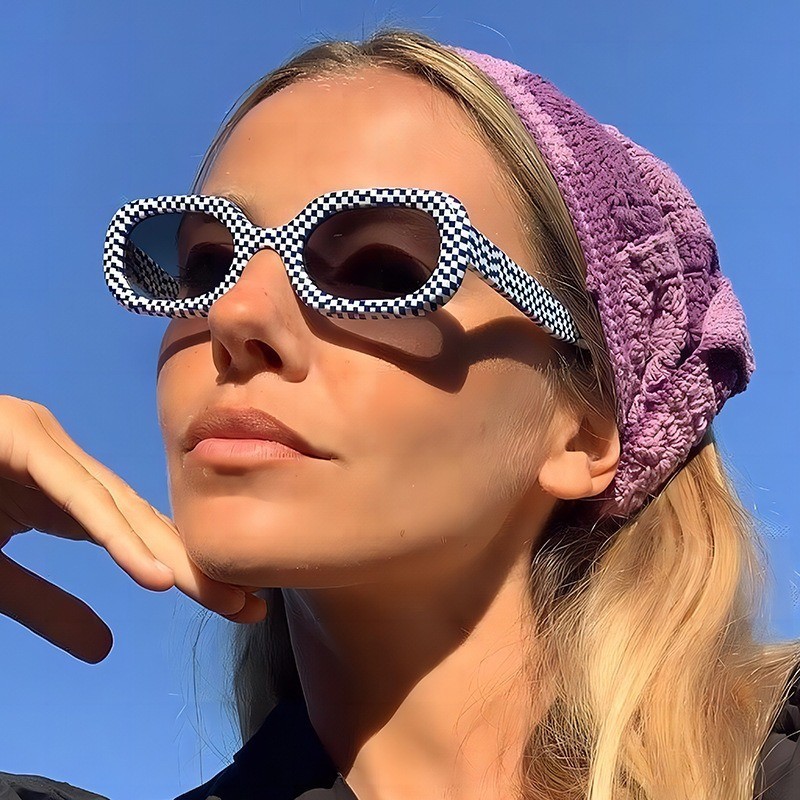 Verão Oval Xadrez Feminino Óculos De Sol Na Moda Retro Retângulo Hip Hop Decoração Legal Senhora Tons Com Dobradiça De M