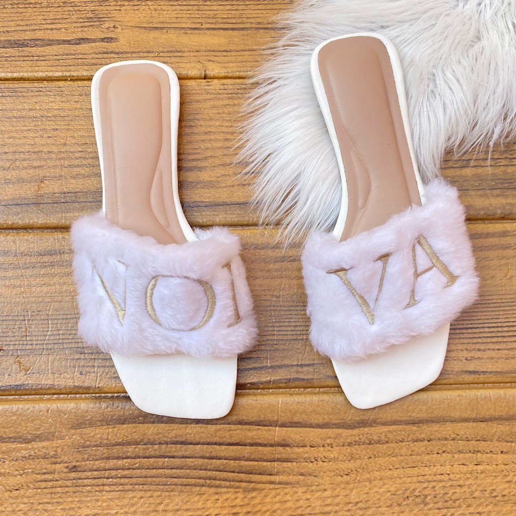 Pantufa Noiva Premium em Pelúcia - Bordado "Noiva" - Conforto e Elegância para o Dia do Casamento