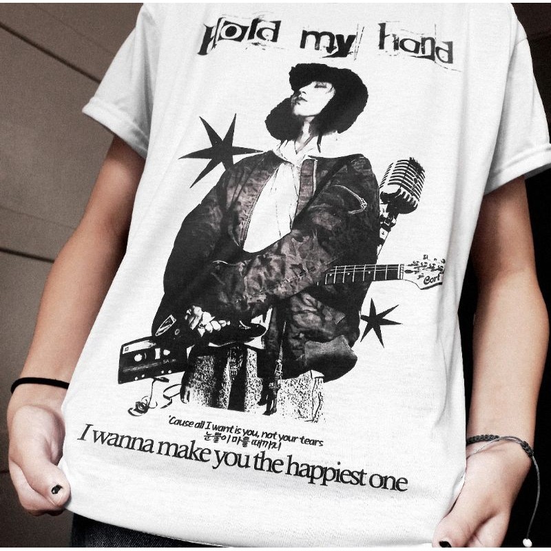 Camiseta Unissex Oversized Plus Size Feminina Masculina [LANÇAMENTO]  Unissex 'Hold My Hand' HAN Stray Kids SKZ Y2k Aest