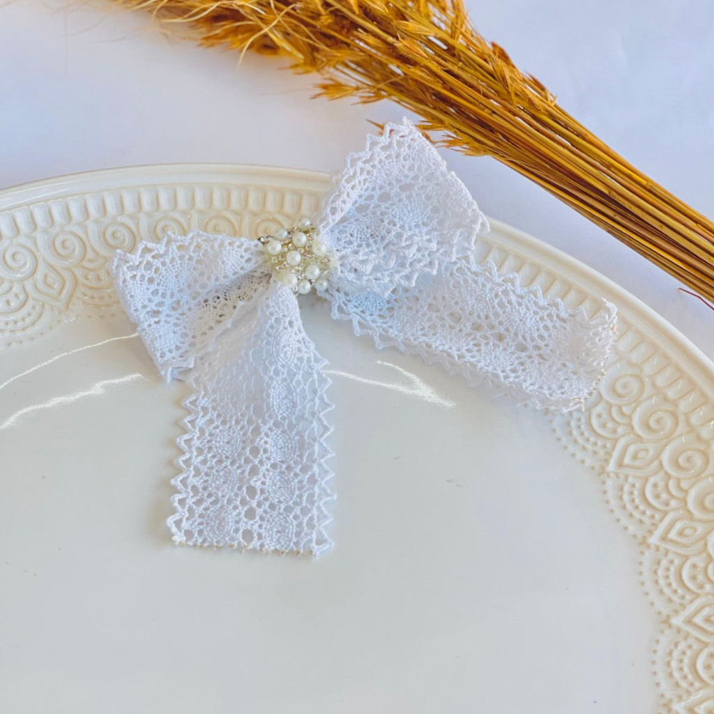 Laço de Luxo com ponta pequeno  / laço tendência / laço de cabelo com ponta / laço da moda /laço branco   / Laço pequeno em Oferta na Shopee