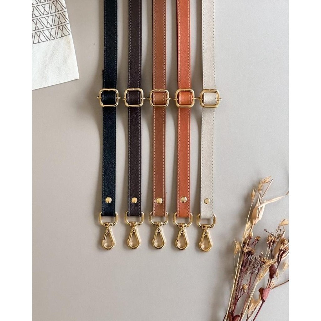 Alça Tiracolo Mariazinha Pespontada com Regulador, Metais Dourados e Ajuste de 75cm a 125cm