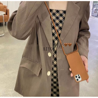 CAPA COM CORDÃO AVELUDADA POR DENTRO PARA CELULAR BASICA DE LUXO PARA IPHONE 11/12/13/14/15/16 em Oferta na Shopee