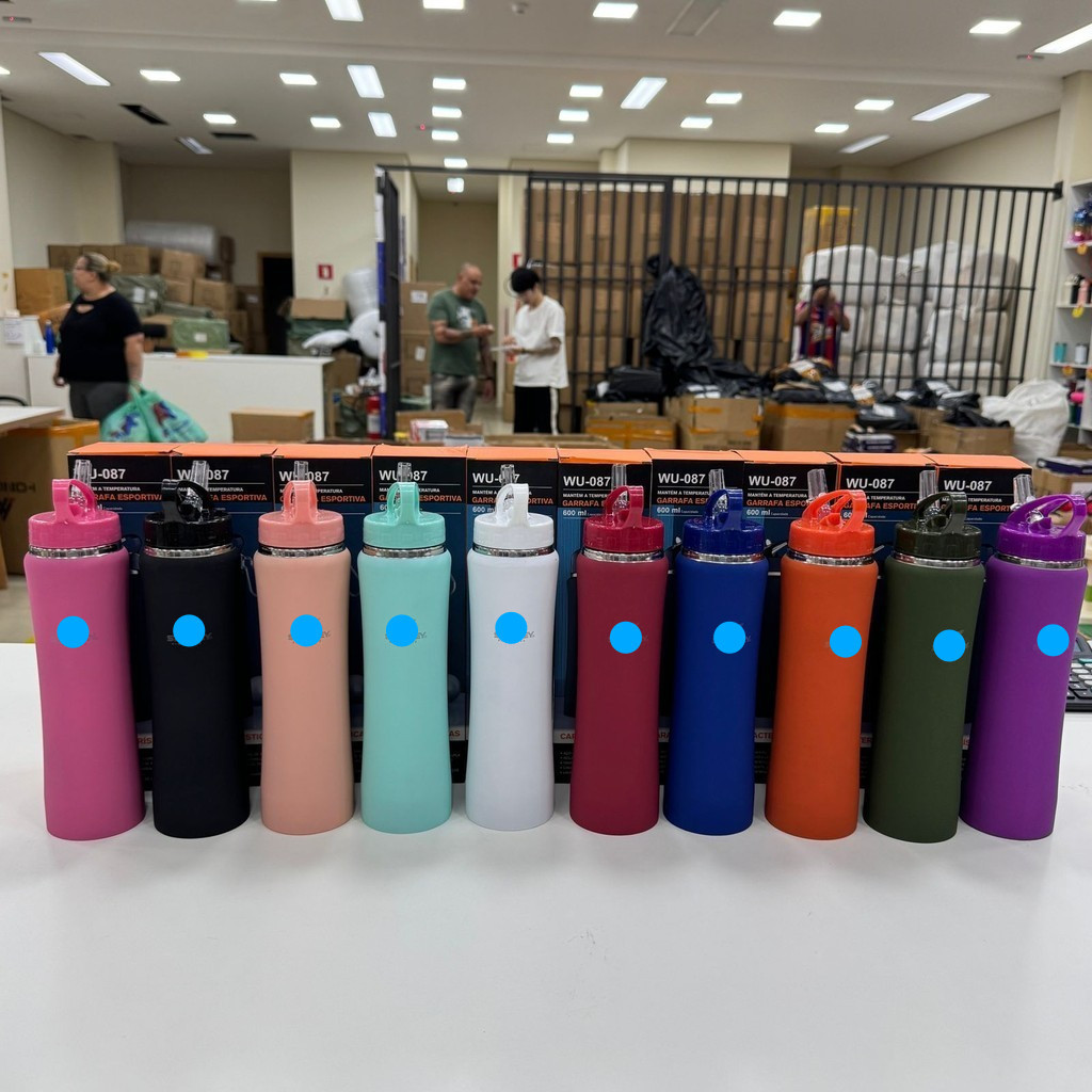 Garrafa Térmica 750ml Bebidas Inox squeeze com Bico ideal para Hidratação De alta Qualidade