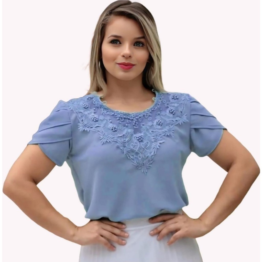 Blusa Camisa Azul Celeste Claro Detalhes em Pérolas Pedrinha Manga Curta Renda Social Moda Evangélica Romântica Social Bordada para Congresso Igreja Fardamento