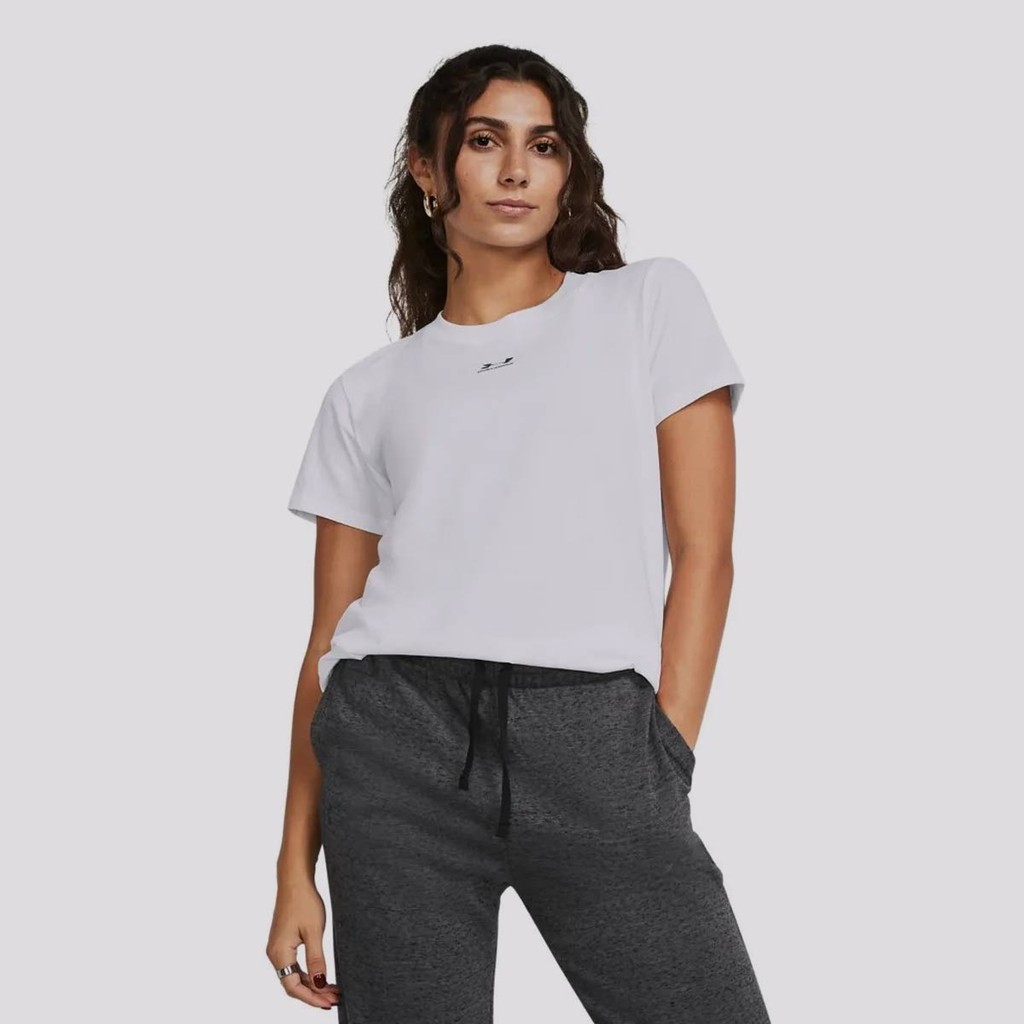 Camiseta Under Armour Campus Core SS Feminina Branca em Oferta na Shopee
