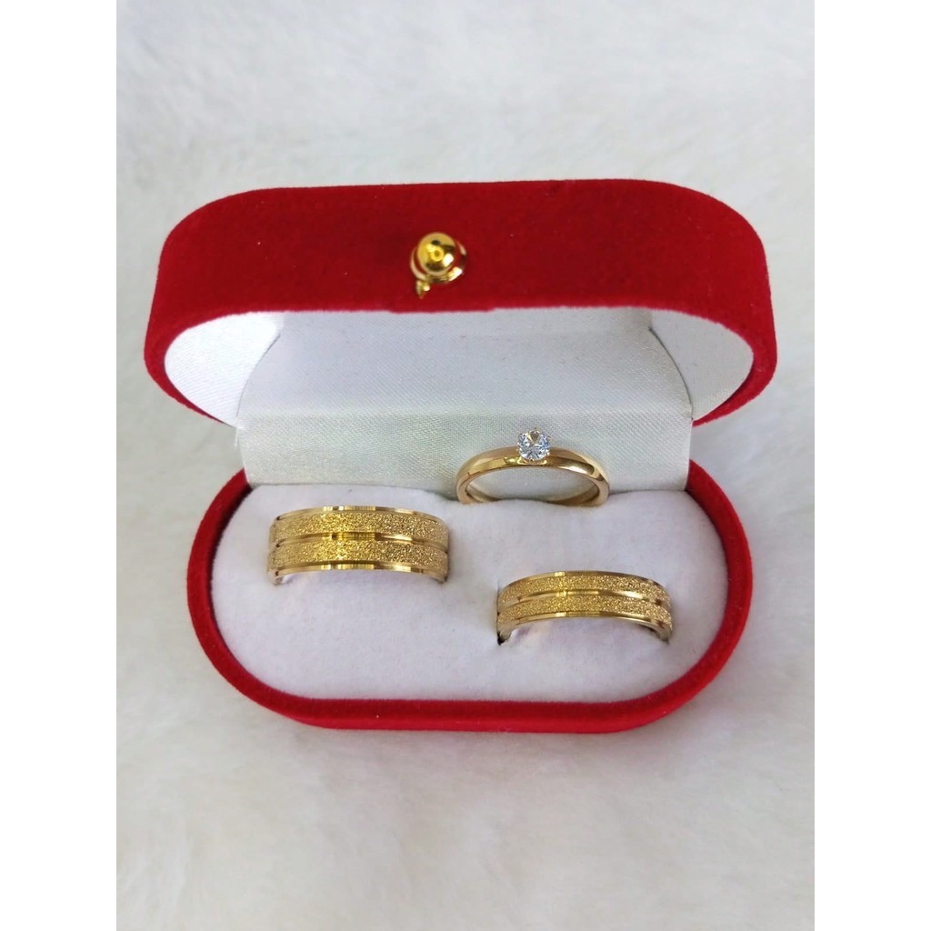 Aliança De Casamento Banhada Ouro Homem 8mm Mulher 6mm Com Anel Brilho Diamantada Brilho Anatômica