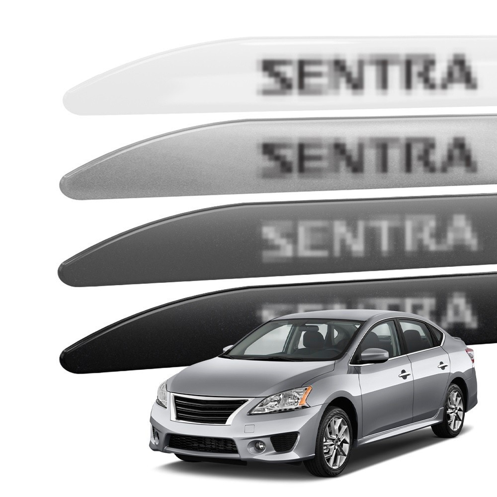 Friso Lateral Sentra 2007 a 2024 Ponta Facao Cor Original e com Grafia em Adesivo - Modelo Universal Compatível