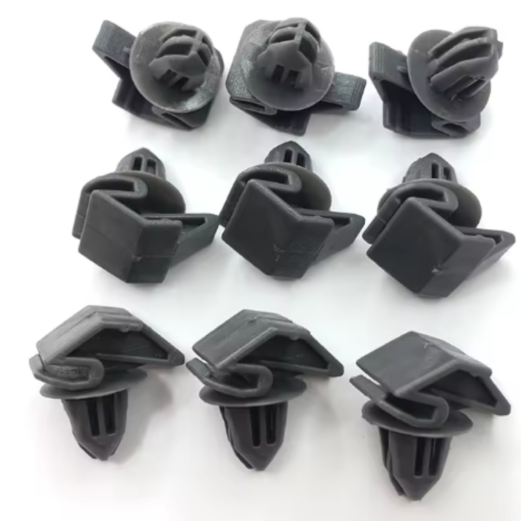 KIT 50 GRAMPOS PRESILHA CLIPES PARALAMA MOLDURA PARABARRO FORD FOCUS