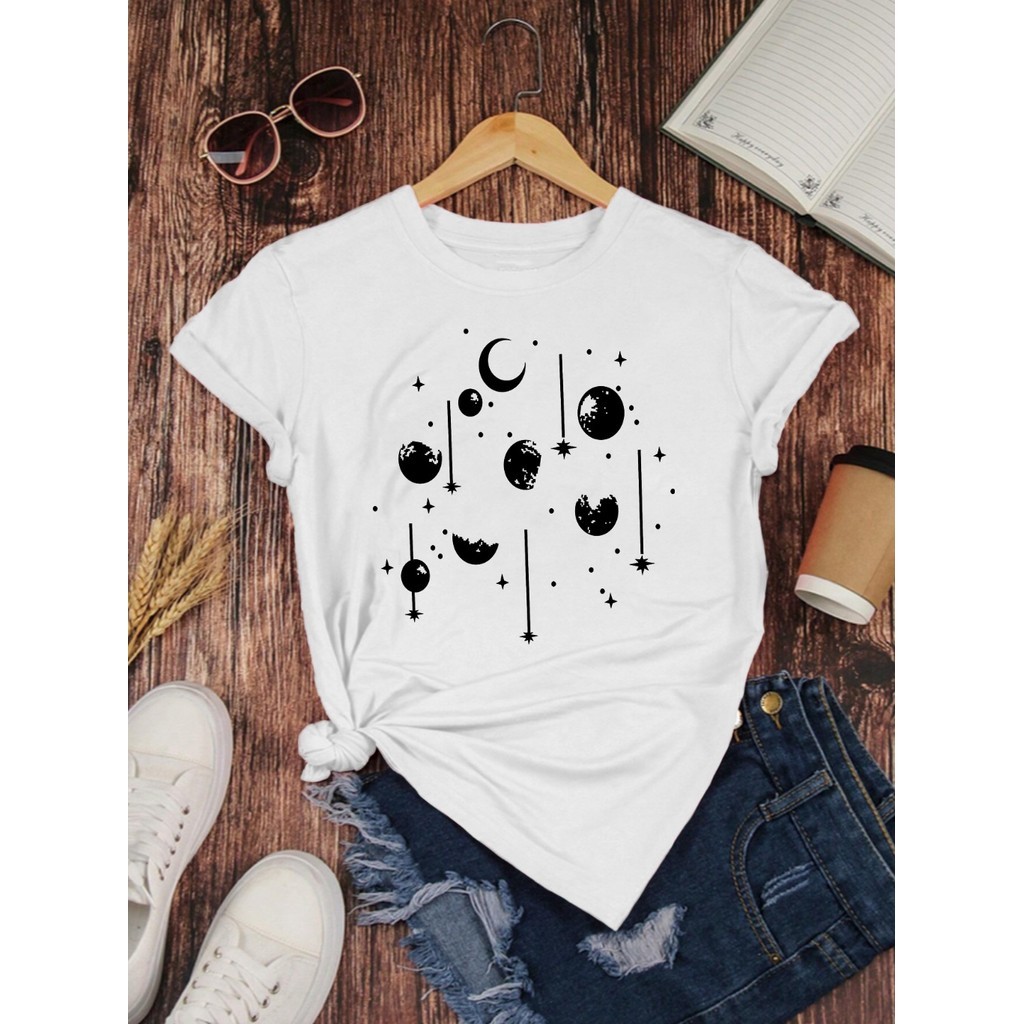 Camiseta Oversized Larga Old School Academia Estampa Céu Lua Estrelinhas Universo Blusa Life Style