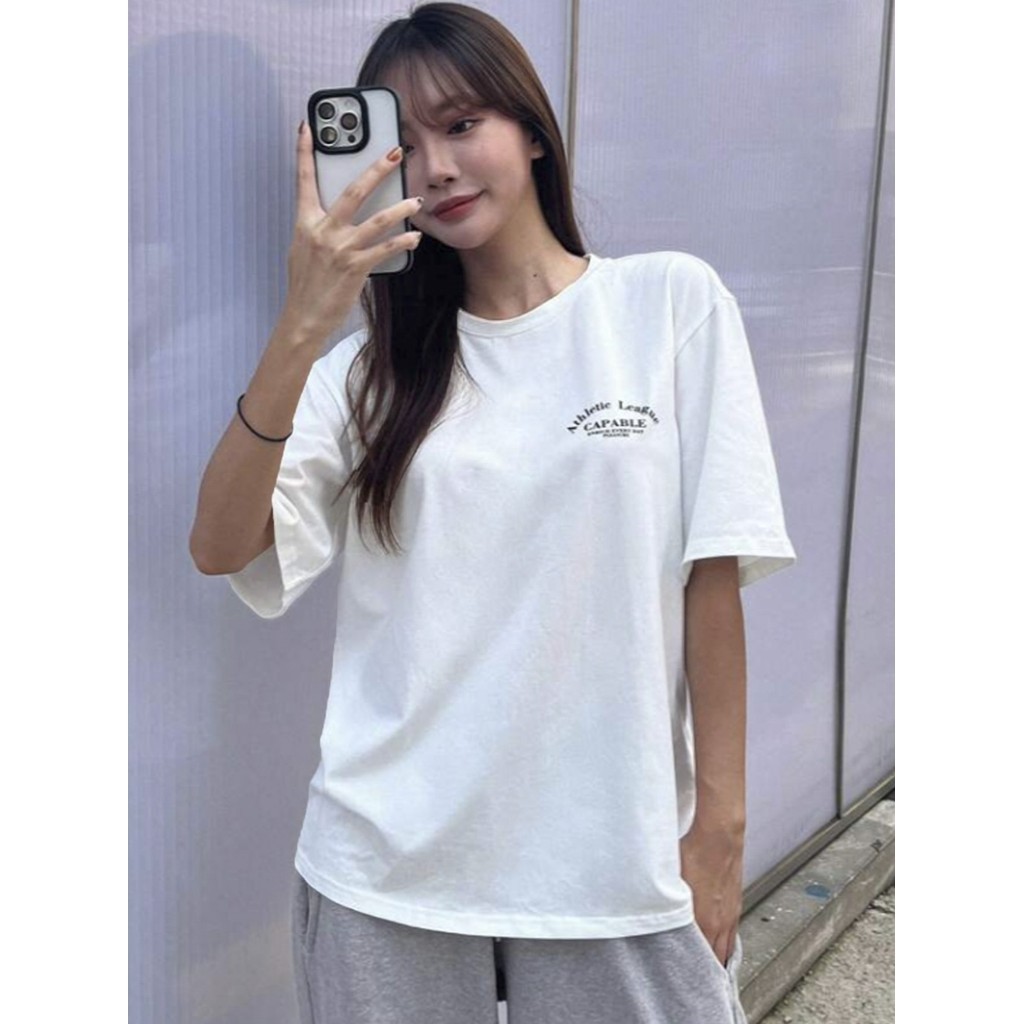 Camiseta Oversized Feminina Branco Aesthetic Estampa Athletic League Streetwear Tecido Confortável
