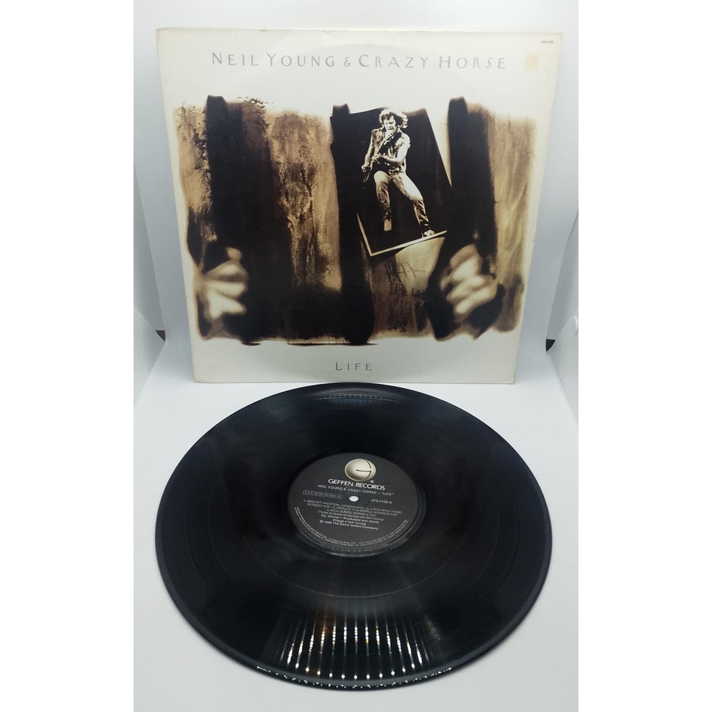 Vinil Lp Neil Young e Crazy Horse Life 1988