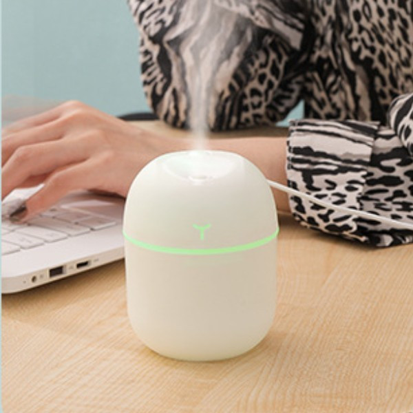 Mini Umidificador USB Portátil LED 220ml Compacto Baixo Ruído Casa Escritório