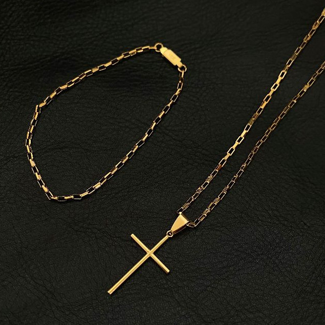 Colar masculino com pingente de cruz palito banhado a ouro  Aço inoxidável 18k cordão em estilo cartier em Oferta na Shopee