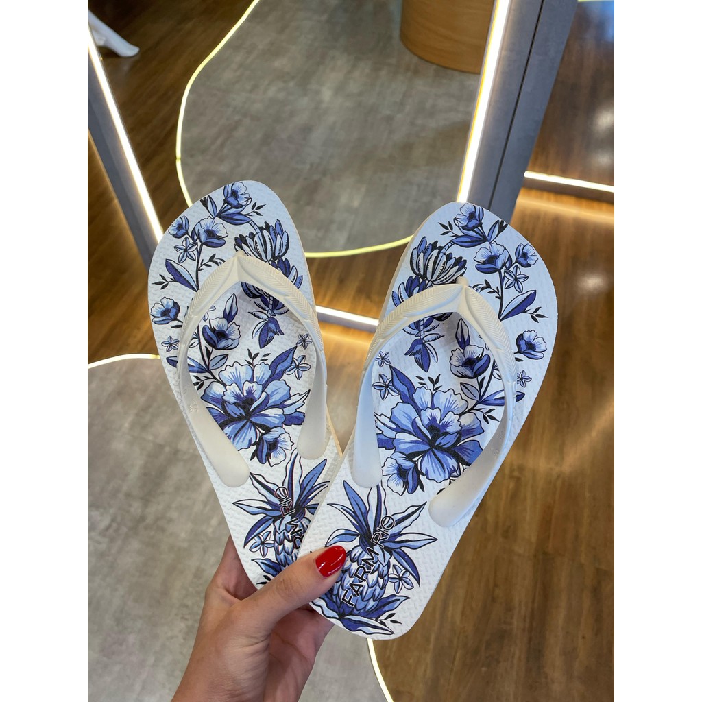 Chinelo Rasteiro Branco Apé Farm