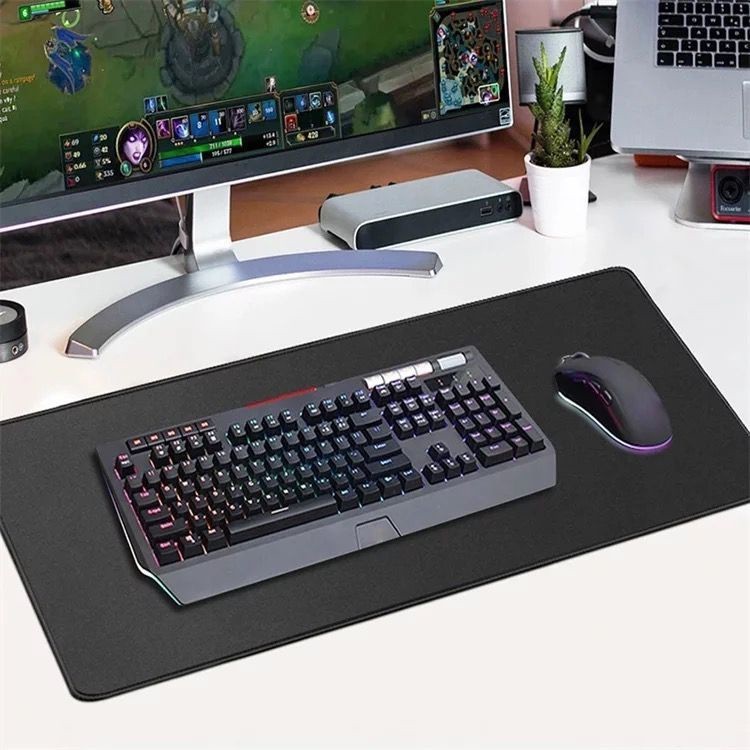 Mouse Pad Gamer 70x35cm Extra Grande Antiderrapante Com Borda Costurada e Material Durável
