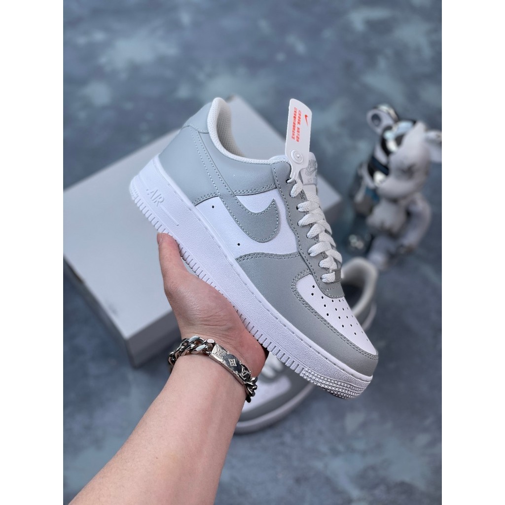 Fotografia Fora Da Prateleira Nike Air Force 1 One Little White shoes Sapatos De Skate Para Homens E Mulheres