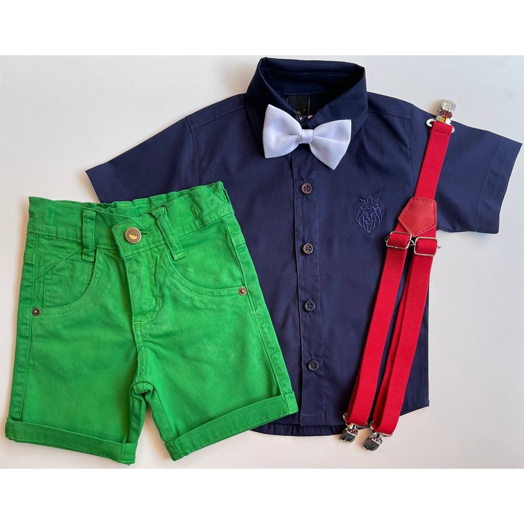 Bermuda Verde com Camisa Curta Azul Marinho e Kit Gravata e Suspensório Vermelho Infantil