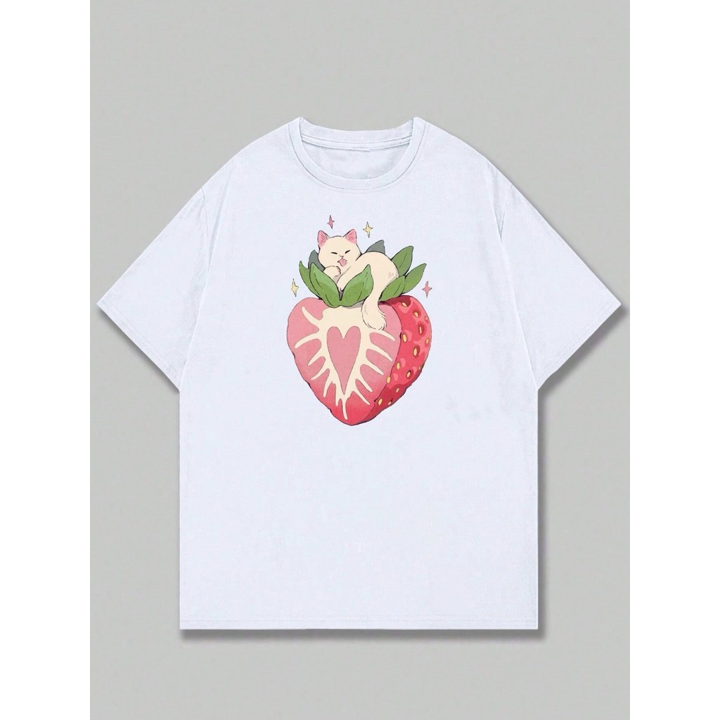 Camiseta Estampado Gatinho em Cima de Morango Blusinha Unissex Moda Masculina Confort Casual Masculino