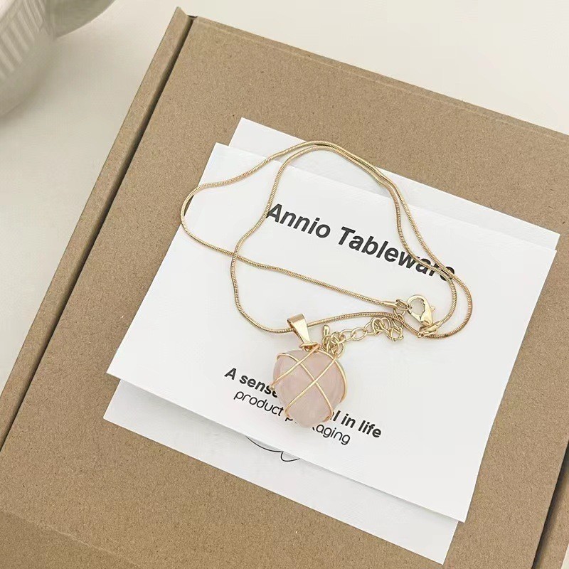 Colar De Amor De Anime De Desenho Animado Para Estudantes Do Sexo Feminino , Nova Corrente De Clavícula Em Forma De Cora em Oferta na Shopee