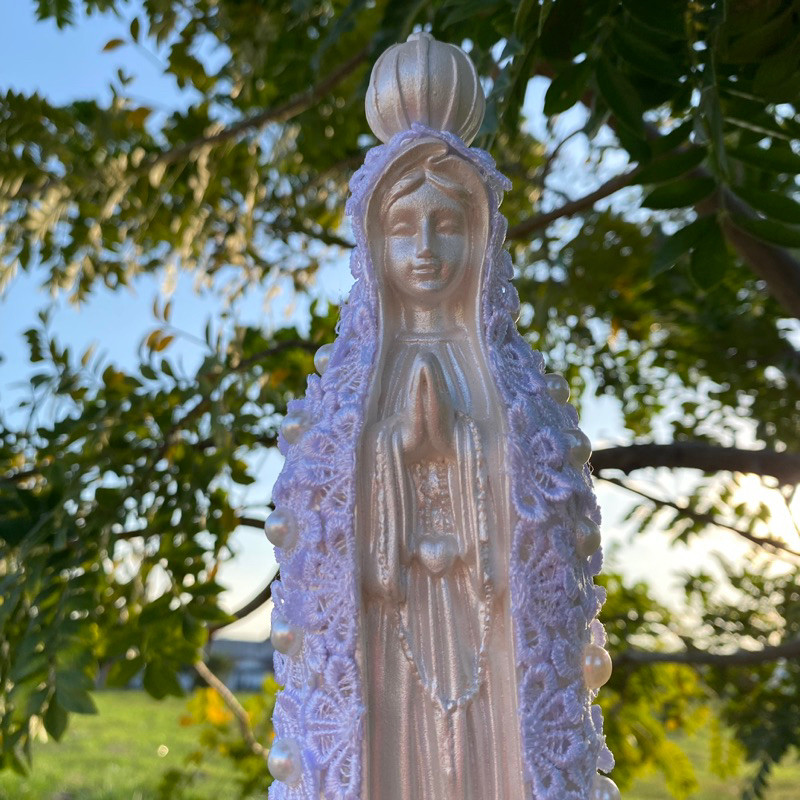 Nossa Senhora De Fátima 30cm Delicada / Lembrança casamento / Lembrança Batizado / Lembrança Criativa