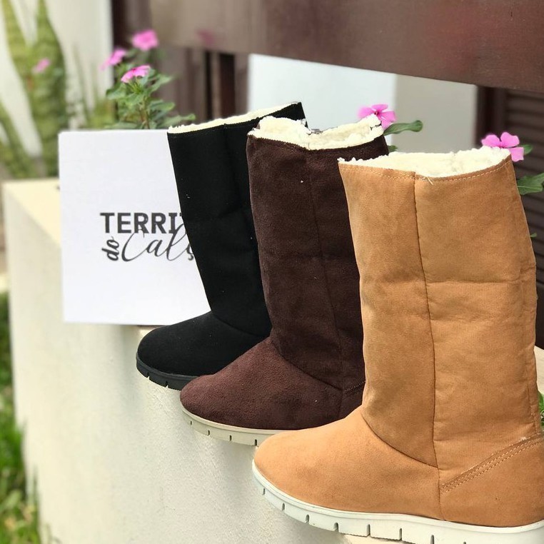 Bota de Pêlo Feminina toda Peluciada Forrada Lã Inverno