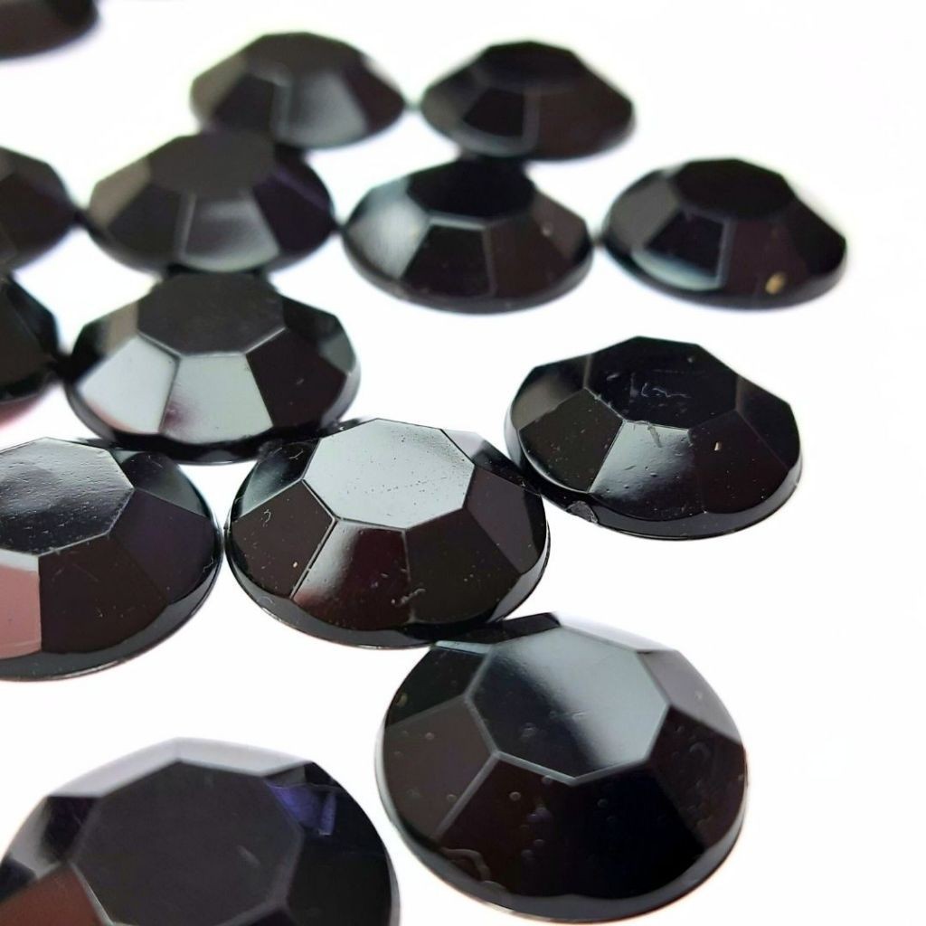 Chaton Modelo Diamante Redondo 16mm Preto – Pedra Acrílica para Colagem – Base Reta