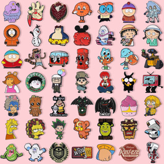 100 Estilos Animação Anime Filme Personagem De Desenho Animado Broche Esmaltado Personalidade Fofa Emblema De Metal Moch em Oferta na Shopee