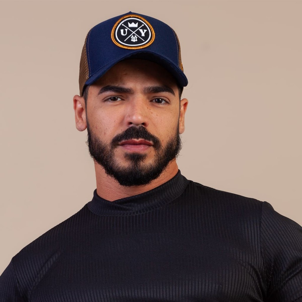 Boné Trucker Telinha Brasão Use Young Lançamento Especial