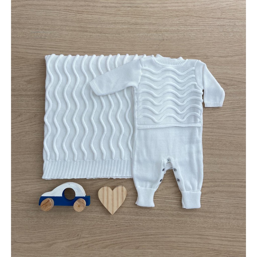 Kit Macacão Onda Manta Saída Maternidade  Menino Menina Bebê Tricô RN em Oferta na Shopee