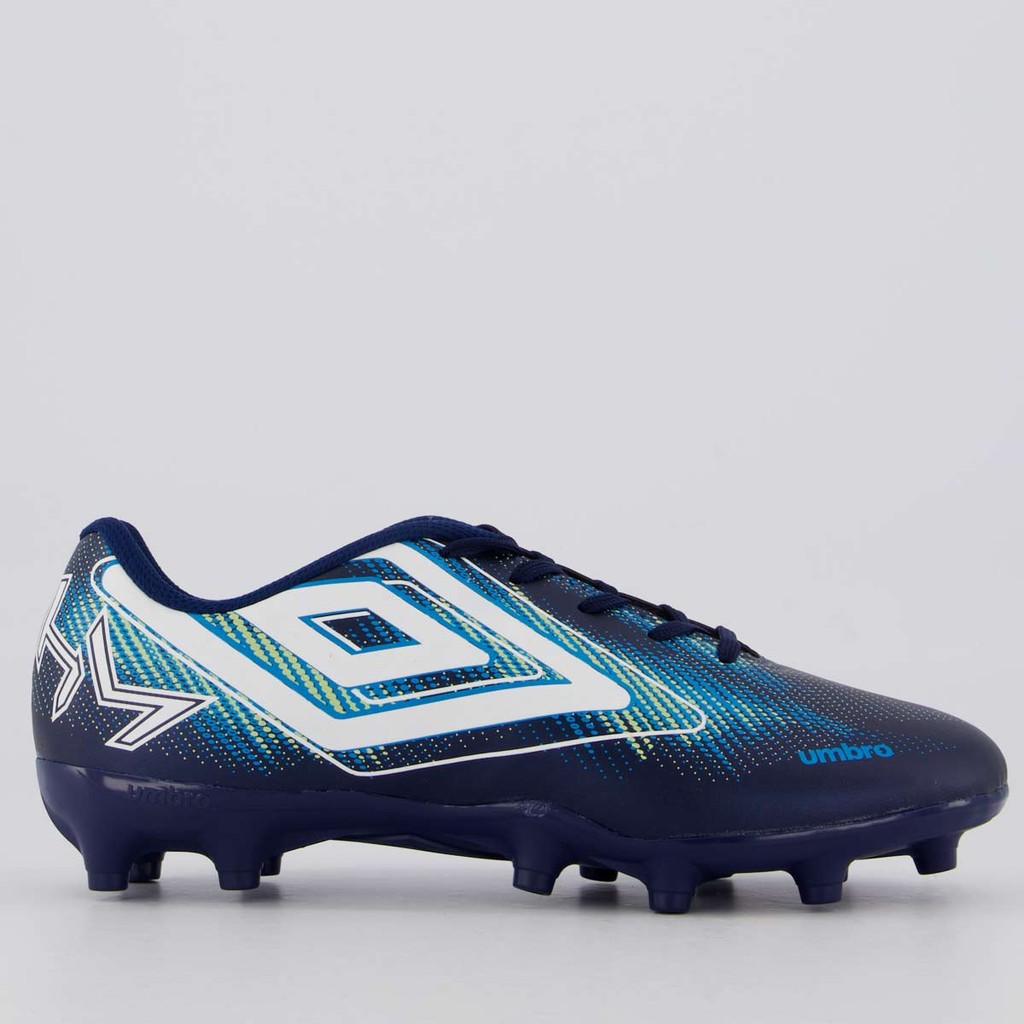 Chuteira Umbro Heatmap Campo Juvenil Marinho e Branca em Oferta na Shopee