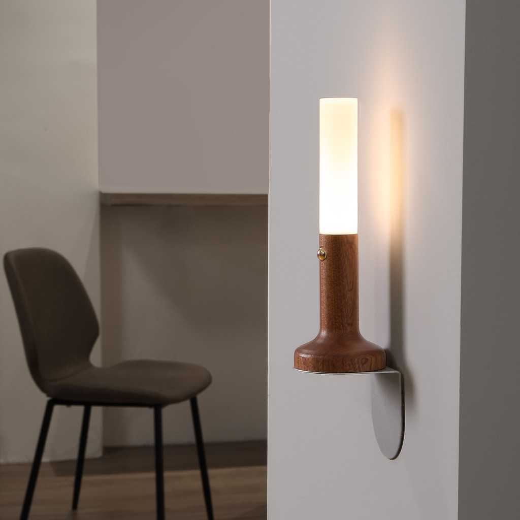 Sensor De Movimento Do Corpo Humano Inteligente Luz Led Creative Solid Wood Ambience Light Corridor Corredor De Ambiente De Madeira Sólida Pequena Indução Lâmpada Noturna USB De Parede Recarregável