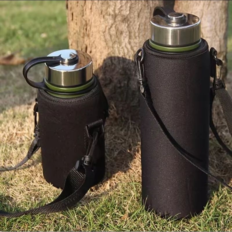 550ML/1000ML/1500ML Estojo para Garrafa de Água Esportiva Bolsa Isolada de Neoprene Suporte de Manga em Oferta na Shopee