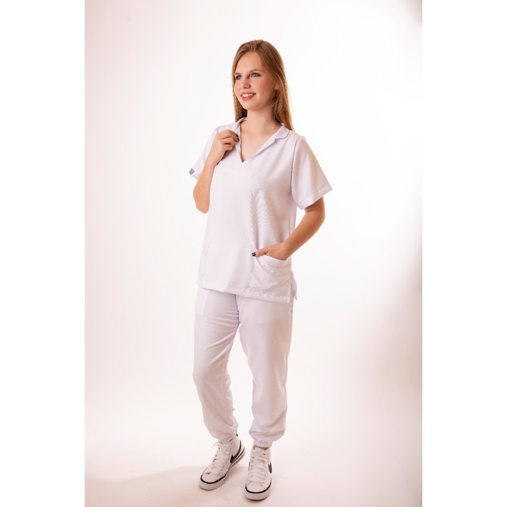 Pijama Cirúrgico Gabardine Conjunto Hospitalar Scrub Feminino Jogger com Bolsos
